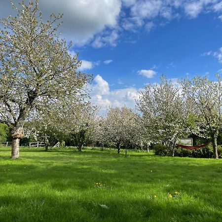Gite A La Campagne Le Mesnil-Villeman Esterno foto